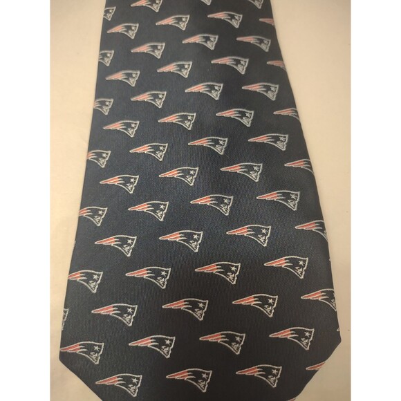 New England Patriots Men’s Tie NFL Football Team Neck Tie - Picture 2 of 6